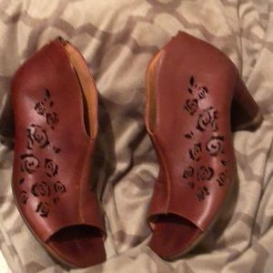 John Fluevog Leather Bootie size 10